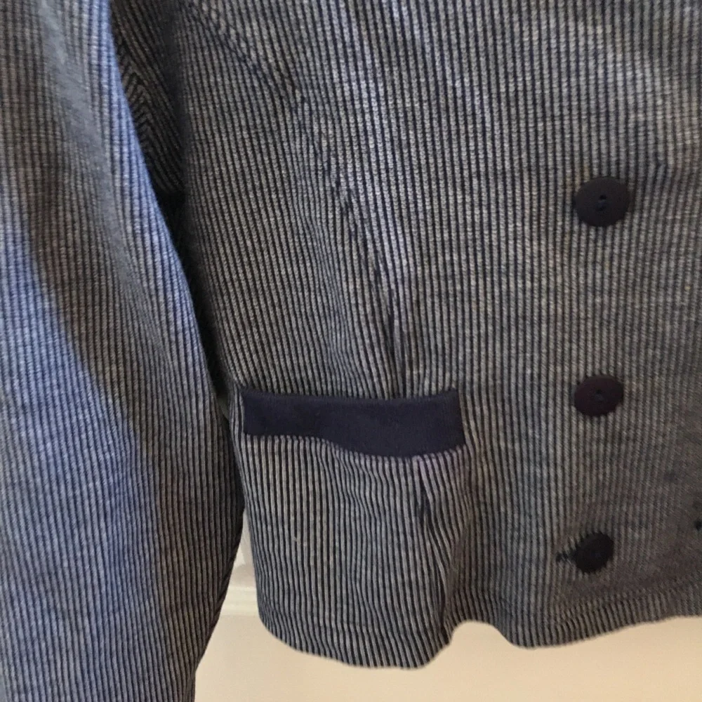 FINAL MARKDOWN Ladies Ann Taylor jacket large